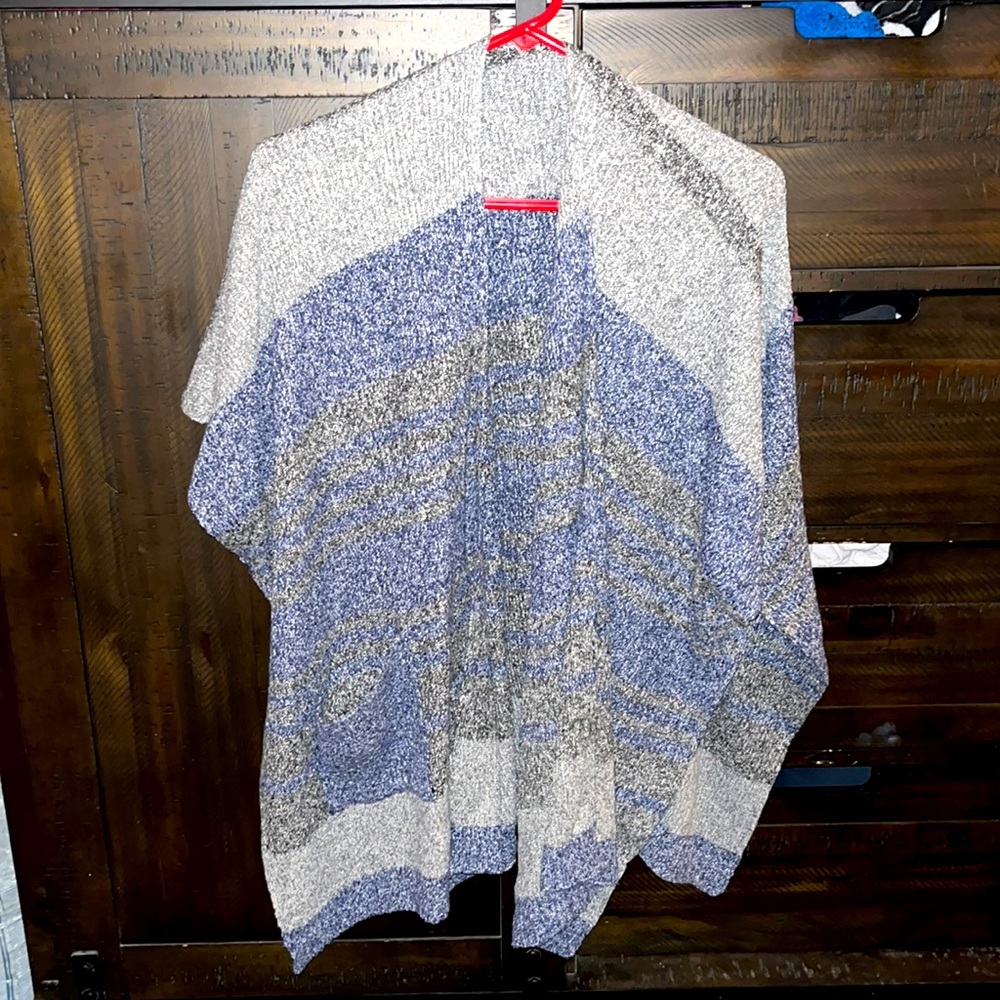 Women’s poncho
